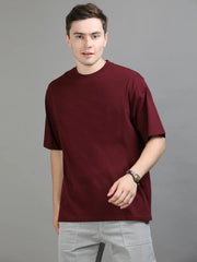 MAROON OVERSIZED T-SHIRT.